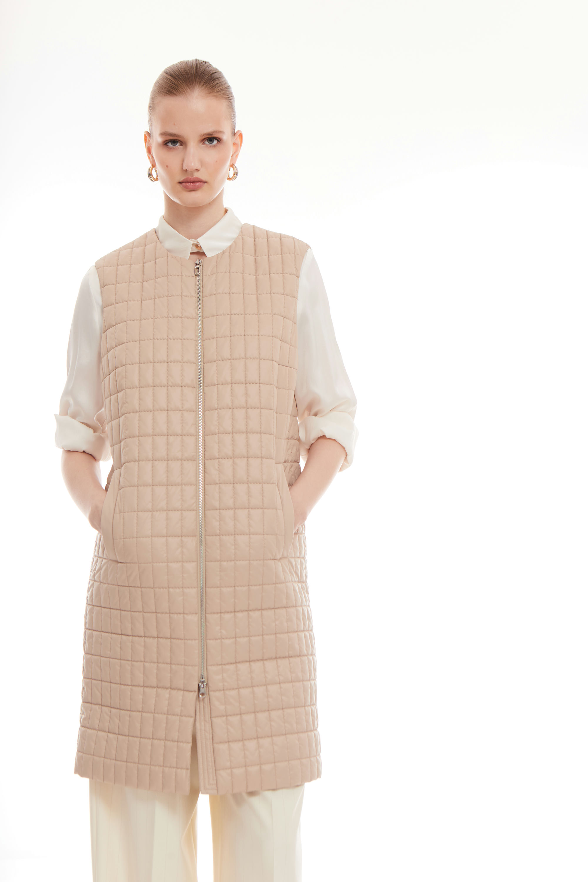 ЖИЛЕТ ЖЕНСКИЙ ПЛАЩЕВОЙ УТЕПЛЕННЫЙ 4-1082