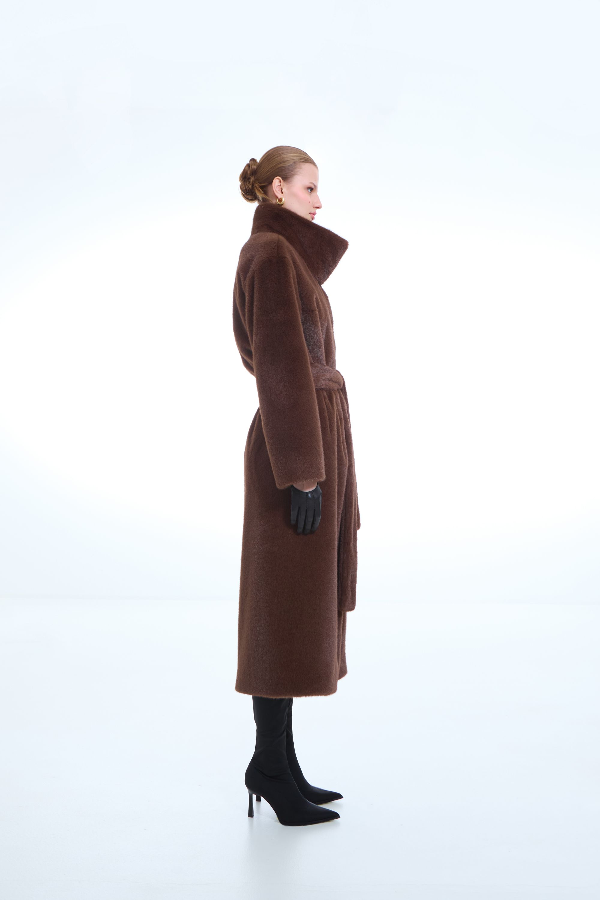 ПАЛЬТО ЖЕНСКОЕ ИЗ ИСКУССТВЕННОГО МЕХА 9-966