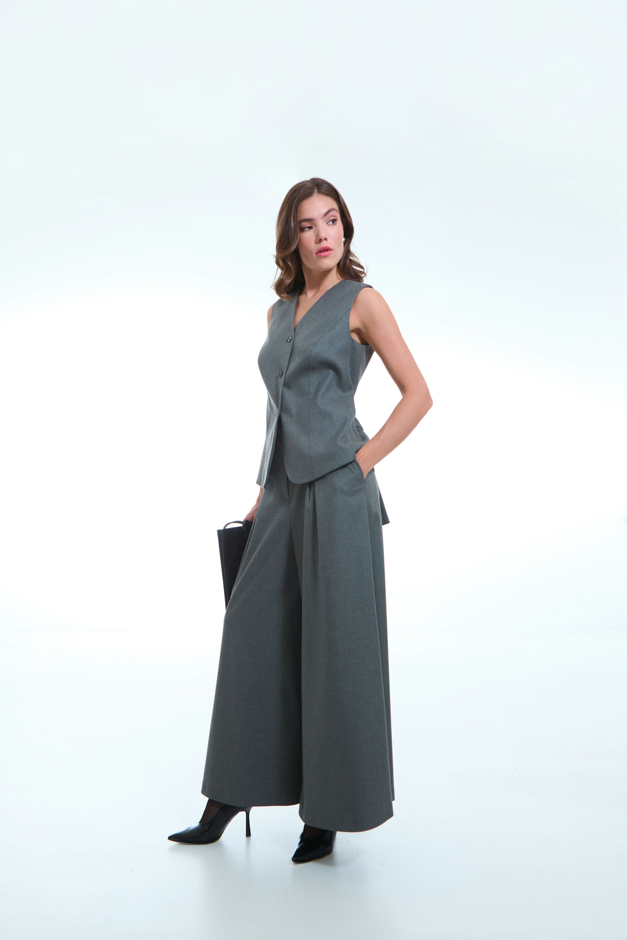 БРЮКИ ЖЕНСКИЕ (осенне-зимнего ассортимента) 3К-1601 в фирменном интернет-магазине одежды Elema