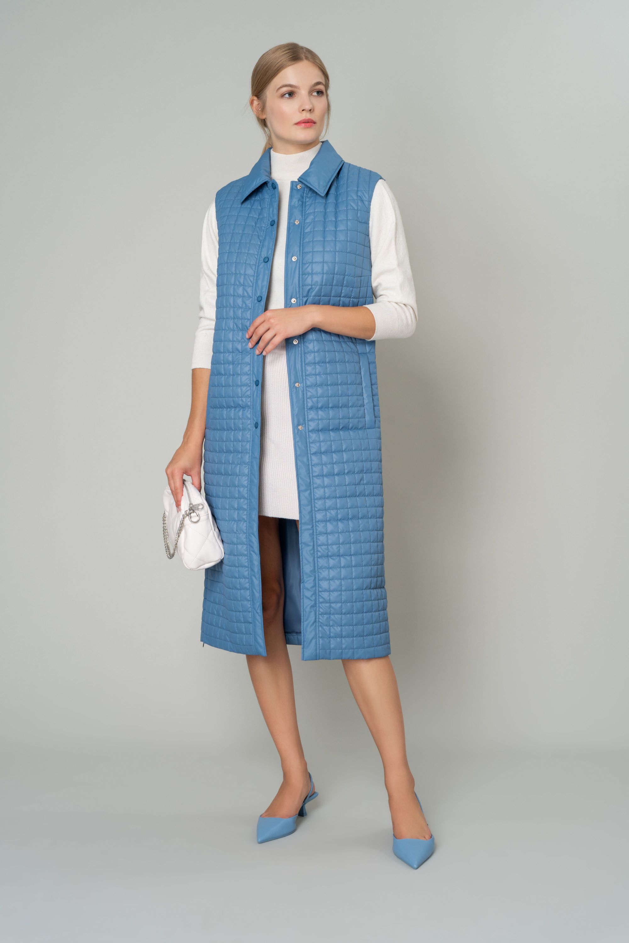 Жилет  женский  плащевой утепленный 4-12033-1