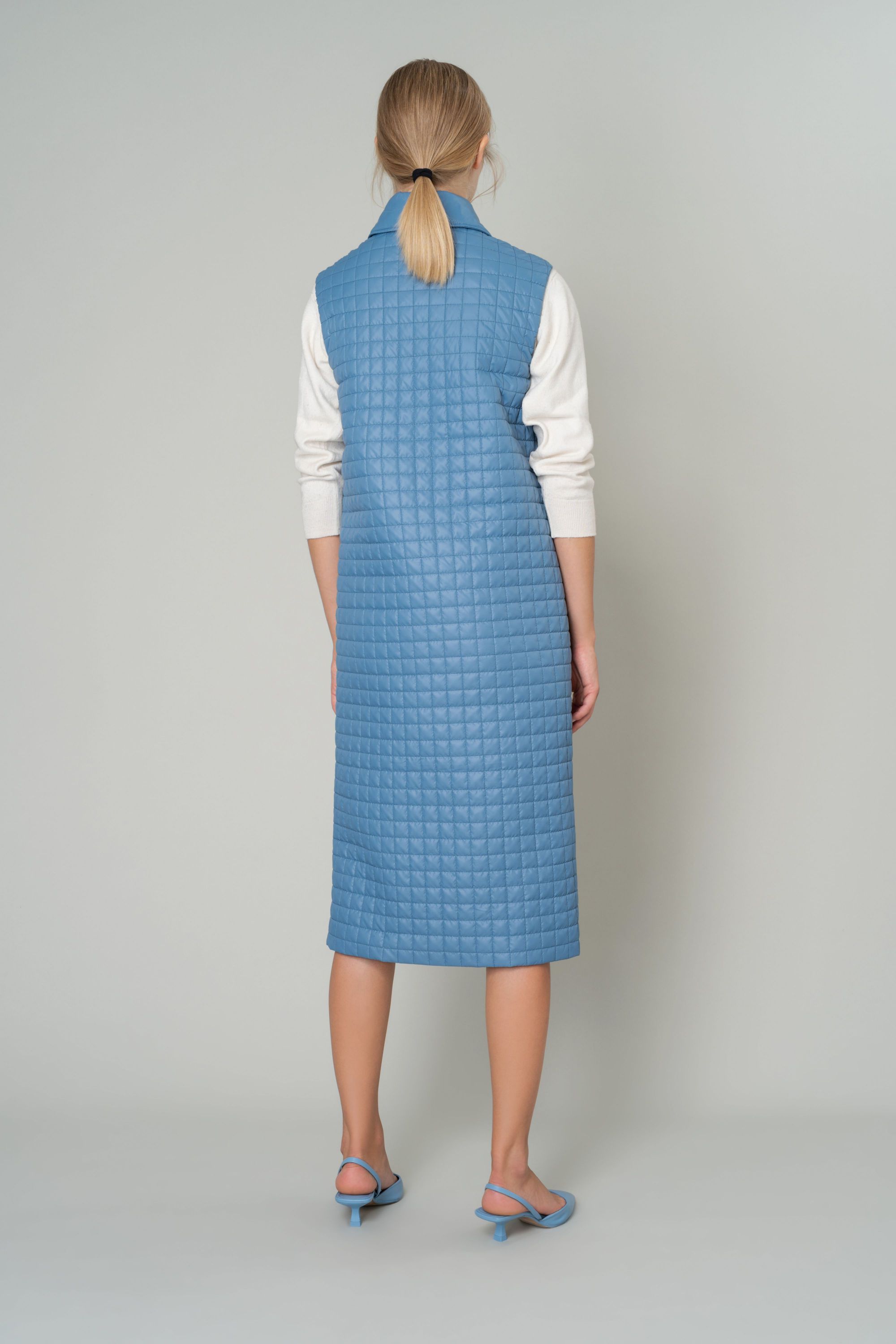 Жилет  женский  плащевой утепленный 4-12033-1