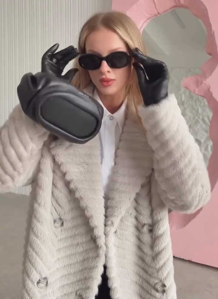 Белый верх + чёрный низ