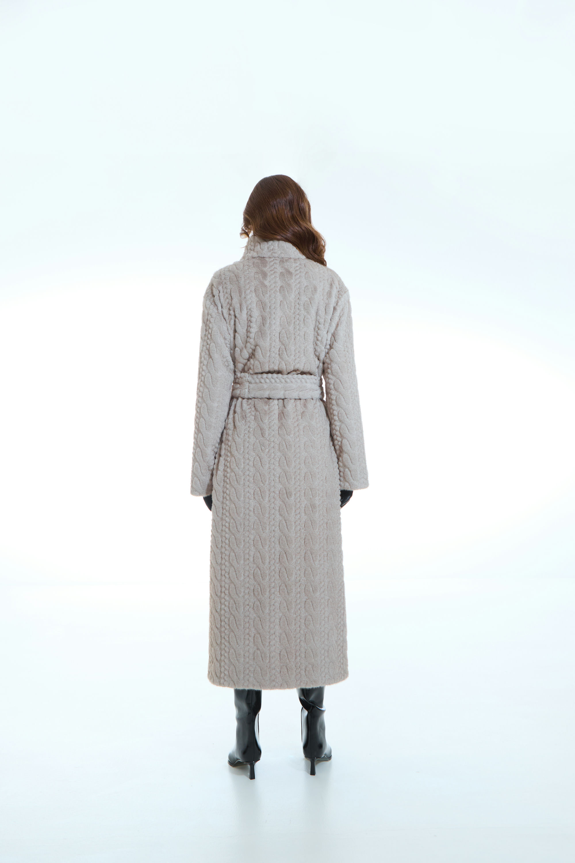 ПАЛЬТО ЖЕНСКОЕ ИЗ ИСКУССТВЕННОГО МЕХА 9-1969