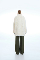 ПАЛЬТО ЖЕНСКОЕ ИЗ ИСКУССТВЕННОГО МЕХА 9-1473. Фото 7.