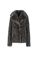 ПАЛЬТО ЖЕНСКОЕ ИЗ ИСКУССТВЕННОГО МЕХА 9-1647. Фото 1.