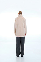 ПАЛЬТО ЖЕНСКОЕ ИЗ ИСКУССТВЕННОГО МЕХА 9-1595. Фото 4.